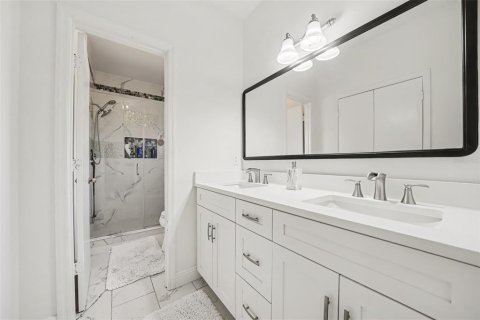 Villa ou maison à vendre à Orlando, Floride: 2 chambres, 124.49 m2 № 2416257 - photo 19