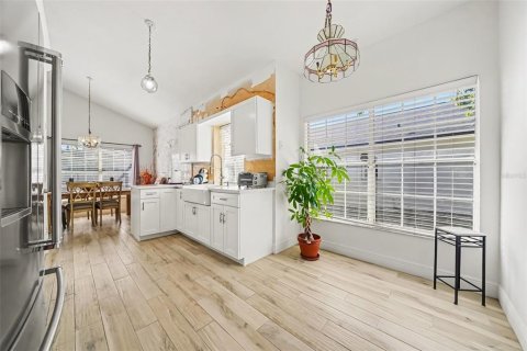 Villa ou maison à vendre à Orlando, Floride: 2 chambres, 124.49 m2 № 2416257 - photo 11