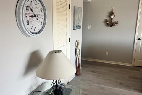 Condominio en alquiler en Punta Gorda, Florida, 2 dormitorios, 144.46 m2 № 1688104 - foto 11