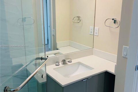 Apartamento en alquiler en Fort Lauderdale, Florida, 1 dormitorio, 616.31 m2 № 1948428 - foto 9