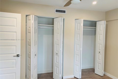 Apartamento en alquiler en Fort Lauderdale, Florida, 1 dormitorio, 616.31 m2 № 1948428 - foto 7