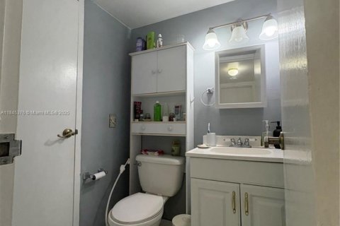 Condominio en venta en Miami, Florida, 2 dormitorios, 71.26 m2 № 1841066 - foto 18