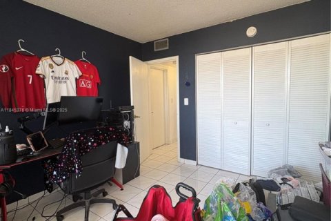 Condominio en venta en Miami, Florida, 2 dormitorios, 71.26 m2 № 1841066 - foto 22
