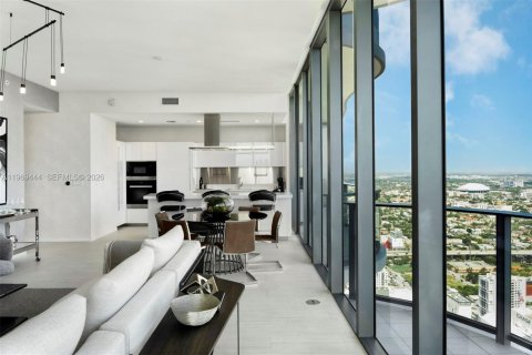 Снять в аренду кондоминиум в Майами, Флорида 3 спальни, 177.63м2, № 2030216 - фото 15