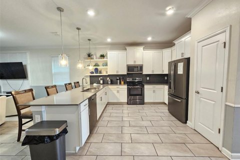 Villa ou maison à vendre à Kissimmee, Floride: 8 chambres, 398.46 m2 № 2414087 - photo 8