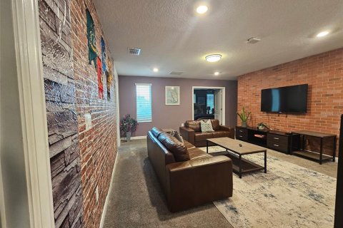Villa ou maison à vendre à Kissimmee, Floride: 8 chambres, 398.46 m2 № 2414087 - photo 17