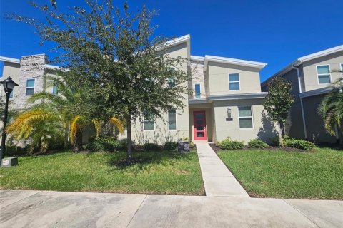 Villa ou maison à vendre à Kissimmee, Floride: 8 chambres, 398.46 m2 № 2414087 - photo 2