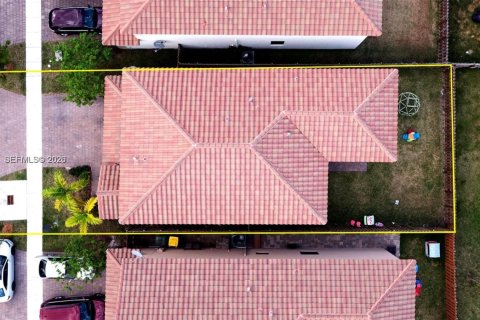 Купить виллу или дом в Хомстед, Флорида 5 спален, 232.63м2, № 2081092 - фото 9