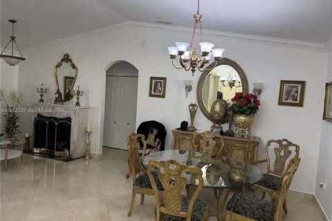 Villa ou maison à louer à Miami, Floride: 3 chambres, 127.93 m2 № 2049792 - photo 12