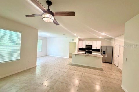 House in DeLand, Florida 3 bedrooms, 156.54 sq.m. № 2428908 - photo 8