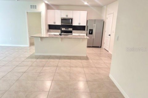 House in DeLand, Florida 3 bedrooms, 156.54 sq.m. № 2428908 - photo 6