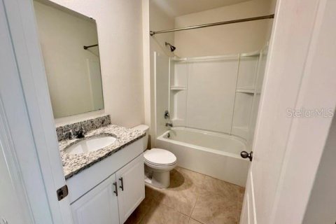 House in DeLand, Florida 3 bedrooms, 156.54 sq.m. № 2428908 - photo 13