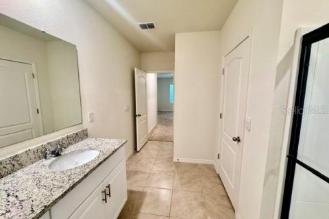 House in DeLand, Florida 3 bedrooms, 156.54 sq.m. № 2428908 - photo 22