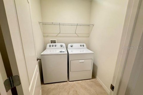 House in DeLand, Florida 3 bedrooms, 156.54 sq.m. № 2428908 - photo 15