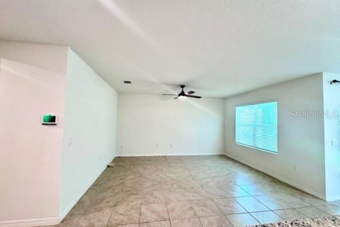 House in DeLand, Florida 3 bedrooms, 156.54 sq.m. № 2428908 - photo 9