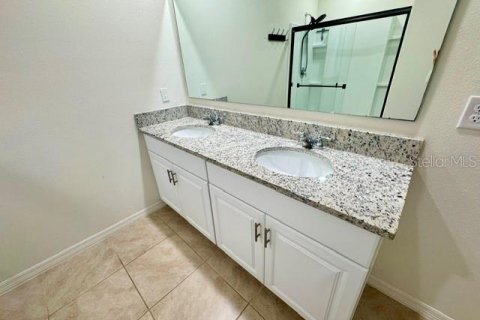 House in DeLand, Florida 3 bedrooms, 156.54 sq.m. № 2428908 - photo 20