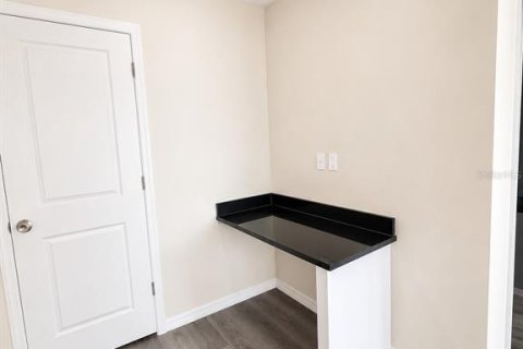 Townhouse in Tampa, Florida 3 bedrooms, 178.19 sq.m. № 2203439 - photo 19