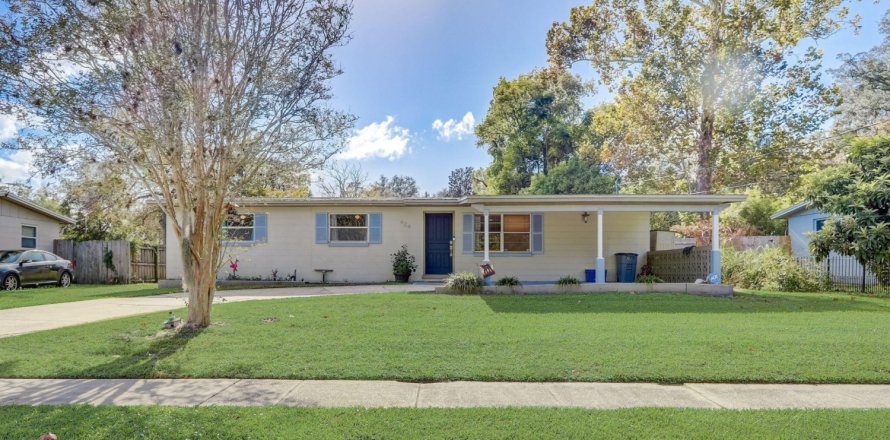 House in Orange Park, Florida 3 bedrooms, 115.94 sq.m. № 809475