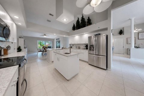 Купить виллу или дом в Сан-Сити-Центр, Флорида 8 комнат, 220.18м2, № 2151506 - фото 29