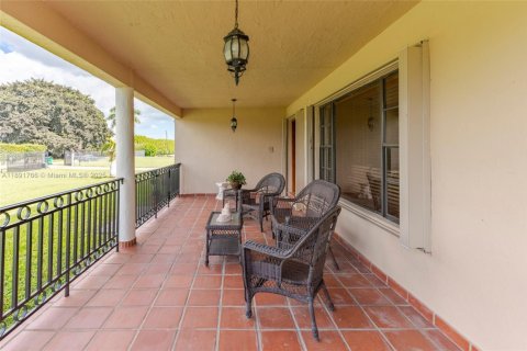 Casa en venta en Homestead, Florida, 4 dormitorios, 197.51 m2 № 1945738 - foto 13
