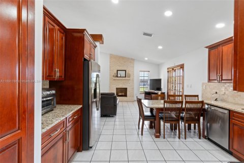 Casa en venta en Homestead, Florida, 4 dormitorios, 197.51 m2 № 1945738 - foto 28