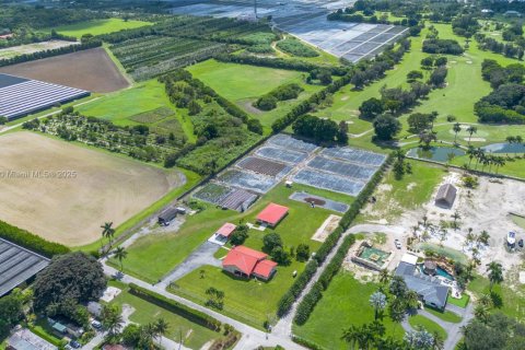 Casa en venta en Homestead, Florida, 4 dormitorios, 197.51 m2 № 1945738 - foto 7
