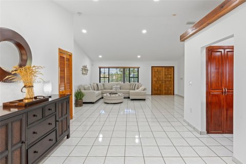 Casa en venta en Homestead, Florida, 4 dormitorios, 197.51 m2 № 1945738 - foto 19