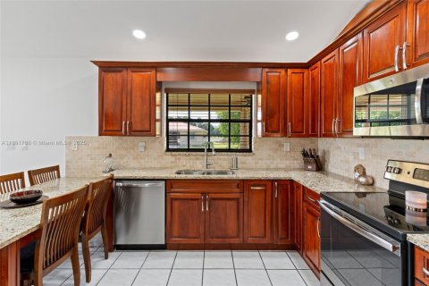 Casa en venta en Homestead, Florida, 4 dormitorios, 197.51 m2 № 1945738 - foto 26