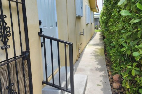 Apartment in Miami, Florida 1 bedroom, 46.45 sq.m. № 2004974 - photo 12