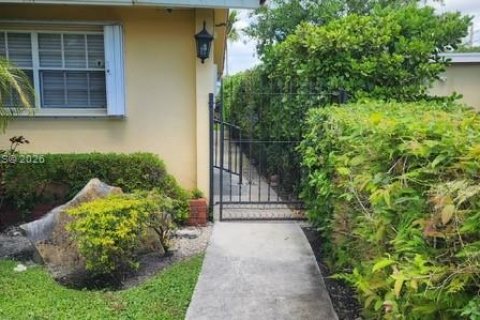 Apartment in Miami, Florida 1 bedroom, 46.45 sq.m. № 2004974 - photo 20