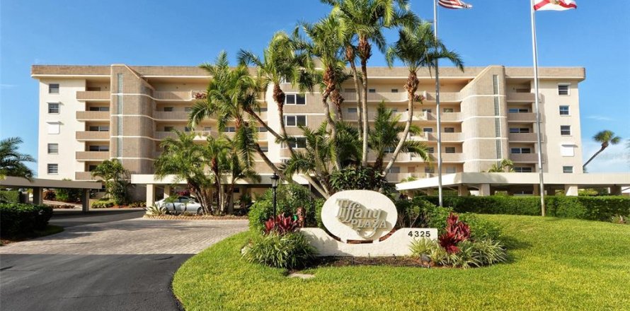 Condo in Longboat Key, Florida, 3 bedrooms № 1813041