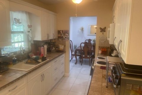 Villa ou maison à vendre à Homestead, Floride: 4 chambres, 136.75 m2 № 2022796 - photo 18