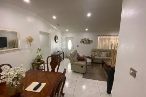 Villa ou maison à vendre à Homestead, Floride: 4 chambres, 136.75 m2 № 2022796 - photo 27