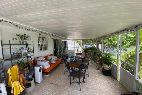 Villa ou maison à vendre à Homestead, Floride: 4 chambres, 136.75 m2 № 2022796 - photo 16