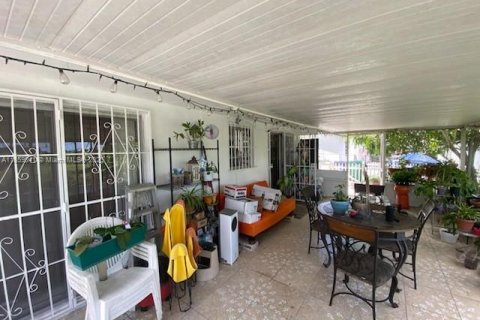 Villa ou maison à vendre à Homestead, Floride: 4 chambres, 136.75 m2 № 2022796 - photo 17