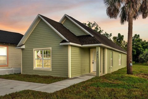 Casa en Winter Haven, Florida 3 dormitorios, 123.28 m2 № 2140239
