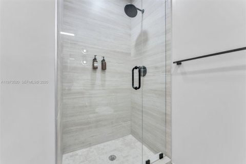 Condominio en venta en Miami Beach, Florida, 3 dormitorios, 102.1 m2 № 2033463 - foto 24