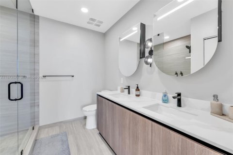 Condominio en venta en Miami Beach, Florida, 3 dormitorios, 102.1 m2 № 2033463 - foto 20