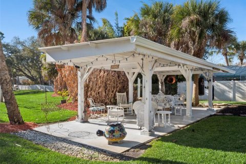 Villa ou maison à vendre à New Smyrna Beach, Floride: 5 chambres, 278.06 m2 № 2330658 - photo 22