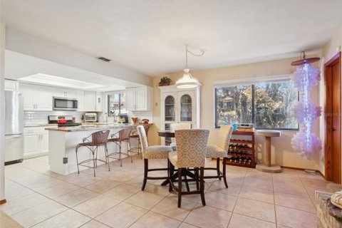Villa ou maison à vendre à New Smyrna Beach, Floride: 5 chambres, 278.06 m2 № 2330658 - photo 25