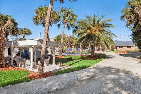 Villa ou maison à vendre à New Smyrna Beach, Floride: 5 chambres, 278.06 m2 № 2330658 - photo 21