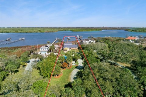 Casa en New Smyrna Beach, Florida 5 dormitorios, 278.06 m2 № 2330658