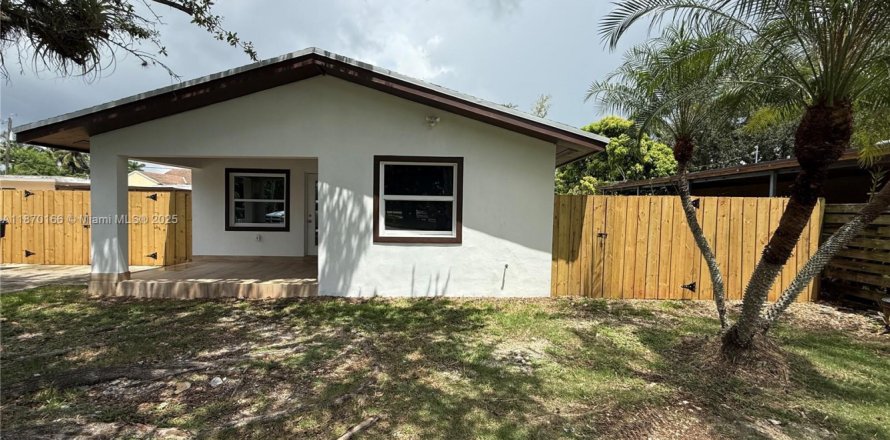 Casa en Homestead, Florida 3 dormitorios, 74.69 m2 № 1926590