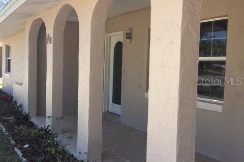 Villa ou maison à louer à Clermont, Floride: 3 chambres, 128.39 m2 № 2107463 - photo 2