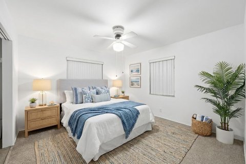 Villa ou maison à vendre à Hollywood, Floride: 2 chambres, 118.17 m2 № 2261091 - photo 2