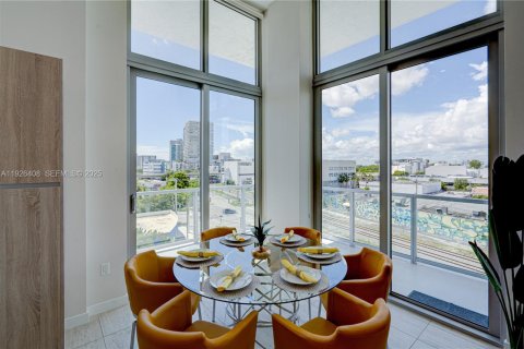 Copropriété à louer à Miami, Floride: 2 chambres, 97.36 m2 № 1986444 - photo 11