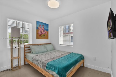 Снять в аренду квартиру в Майами-Бич, Флорида 3 спальни, 67.35м2, № 1948804 - фото 10