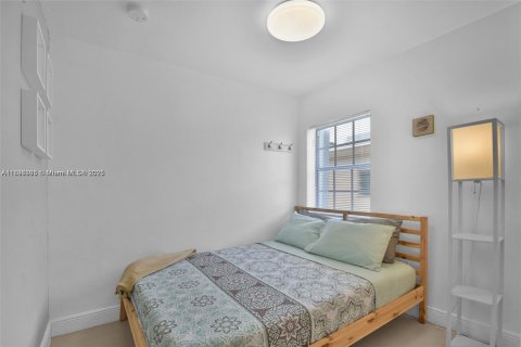 Снять в аренду квартиру в Майами-Бич, Флорида 3 спальни, 67.35м2, № 1948804 - фото 6