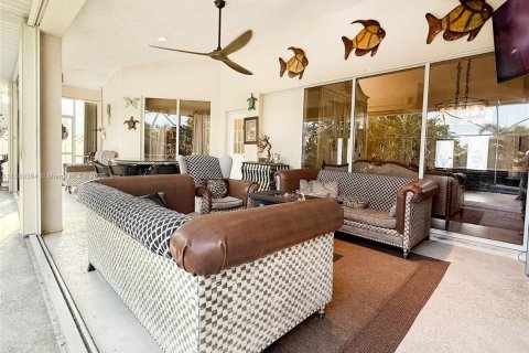 Casa en venta en Port St. Lucie, Florida, 4 dormitorios, 232.53 m2 № 1921903 - foto 17