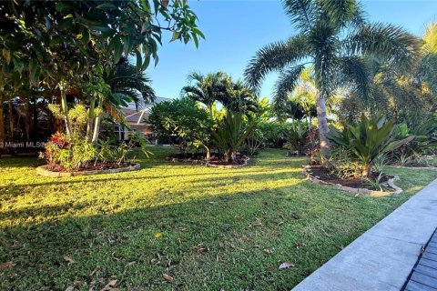 Casa en venta en Port St. Lucie, Florida, 4 dormitorios, 232.53 m2 № 1921903 - foto 20